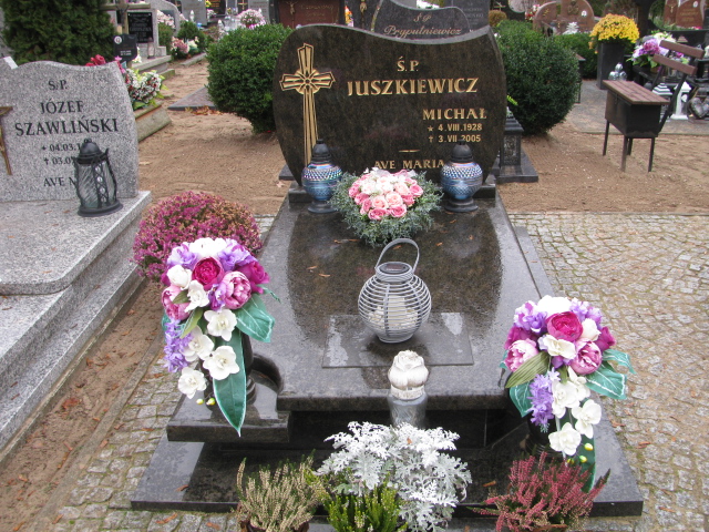 Grób Michał Juszkiewicz
